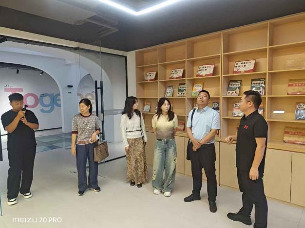 商学院赴郑州荣恒教育科技开展企业走访调研